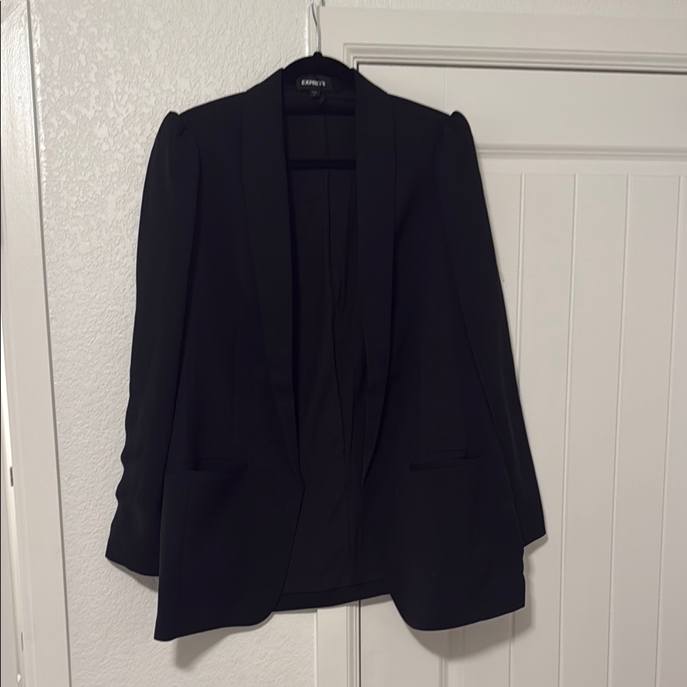 Express Classic Black Women's Boyfriend Blazer with puff sleeve detail
